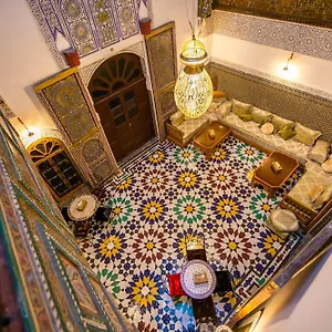 Qamar Fes